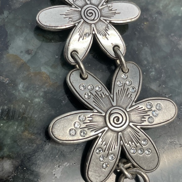 Brighton Bright Daisy Flower Bracelet. With Swarovski Crystals - Picture 5 of 8
